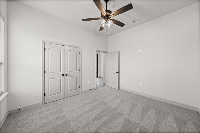 405 Willow Drive, Troy, TX 76579