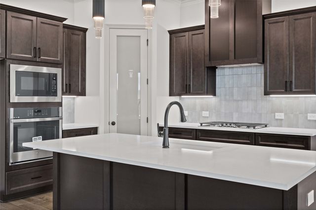405 Willow Drive, Troy, TX 76579