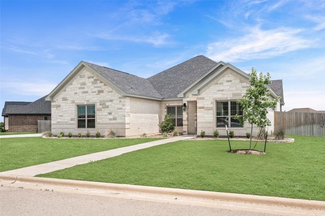 405 Willow Drive, Troy, TX 76579