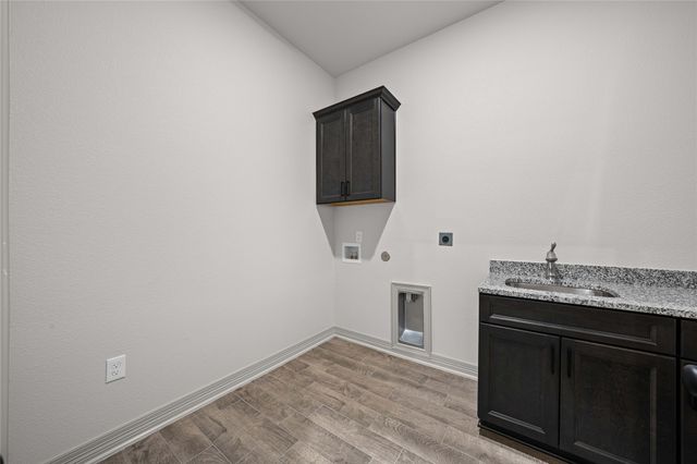 405 Willow Drive, Troy, TX 76579