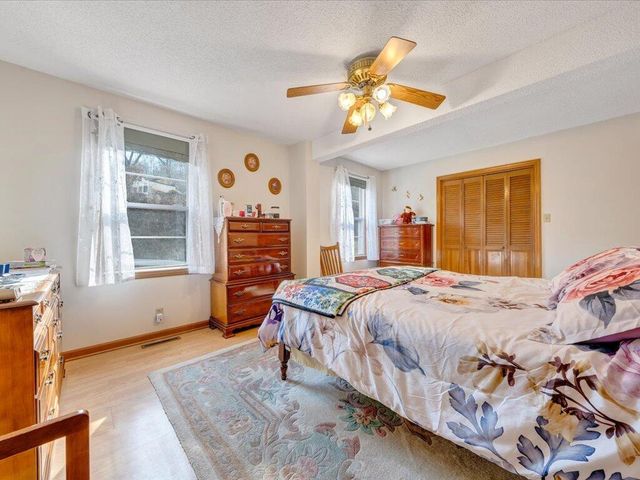 1043 Liberty ST, Martinsville, VA 24112