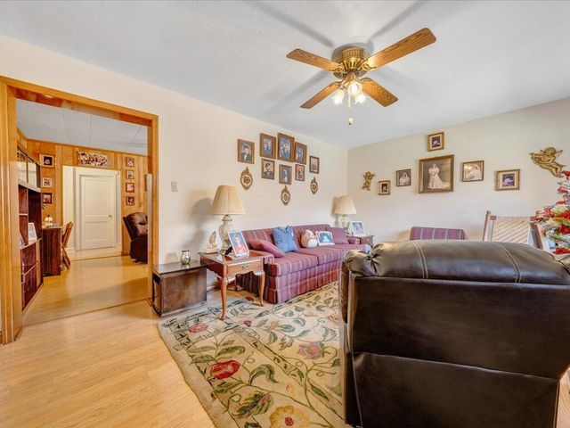 1043 Liberty ST, Martinsville, VA 24112