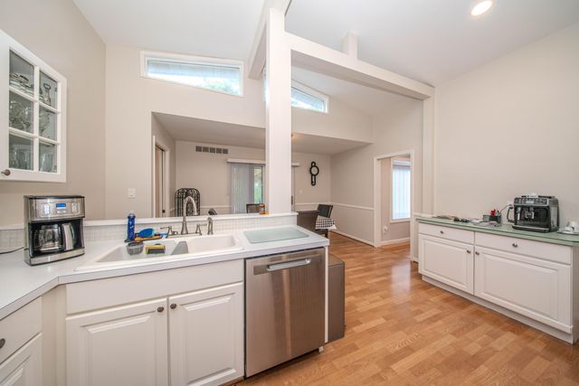 32973 Grennada Street, Livonia City, MI 48154