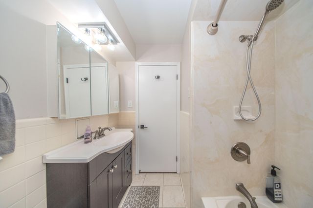 32973 Grennada Street, Livonia City, MI 48154