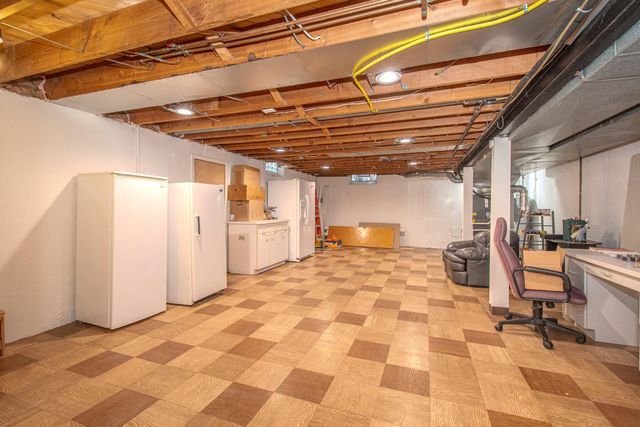 32973 Grennada Street, Livonia City, MI 48154