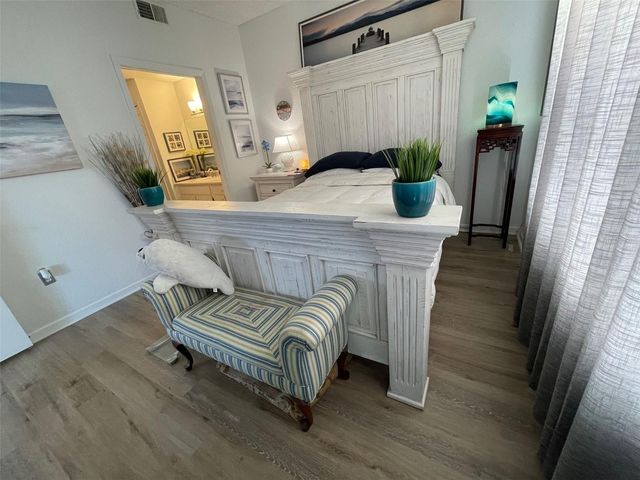 13103 MULBERRY PARK DRIVE 831, Orlando, FL 32821