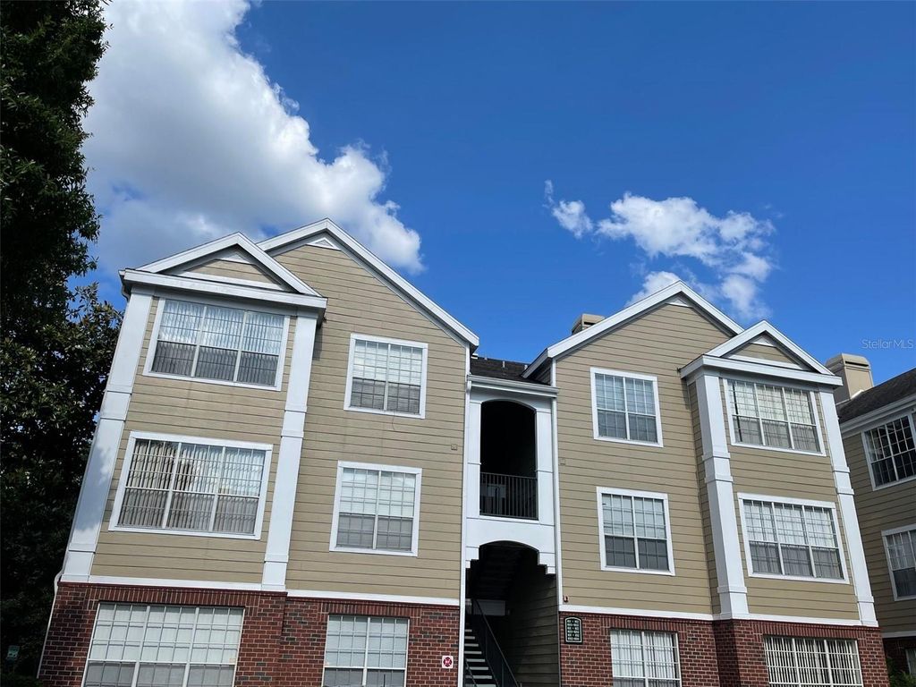 13103 MULBERRY PARK DRIVE 831, Orlando, FL 32821