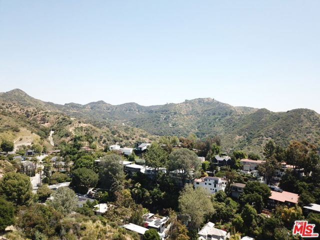 6053 Rodgerton Drive, Los Angeles, CA 90068