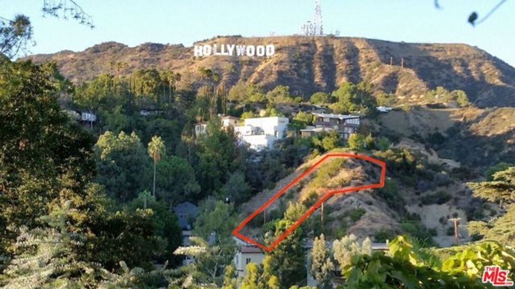 6053 Rodgerton Drive, Los Angeles, CA 90068
