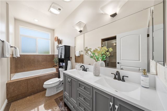 2438 Oneida Street D, Pasadena, CA 91107