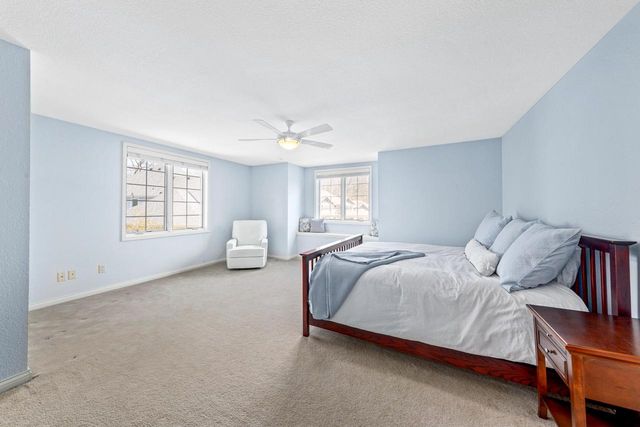 5925 Conservancy DRIVE, New Berlin, WI 53151