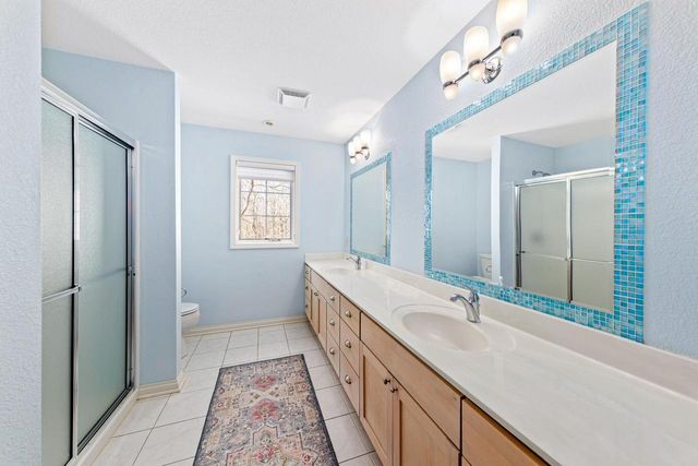 5925 Conservancy DRIVE, New Berlin, WI 53151