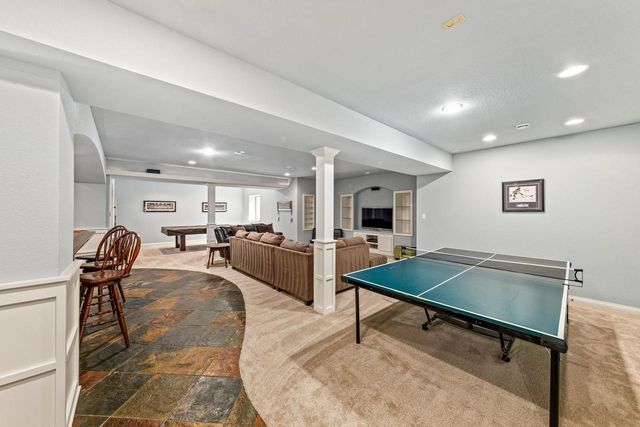 5925 Conservancy DRIVE, New Berlin, WI 53151