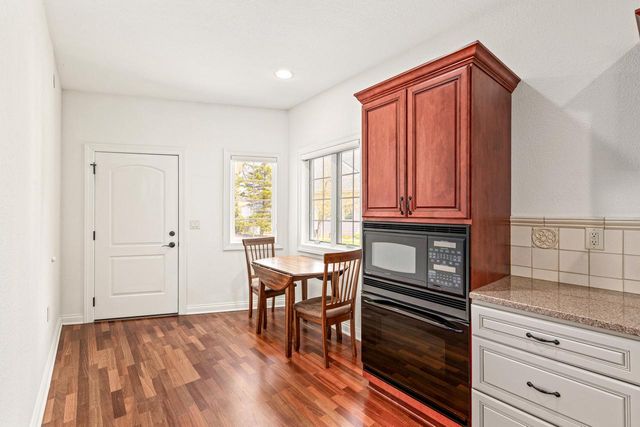 5925 Conservancy DRIVE, New Berlin, WI 53151