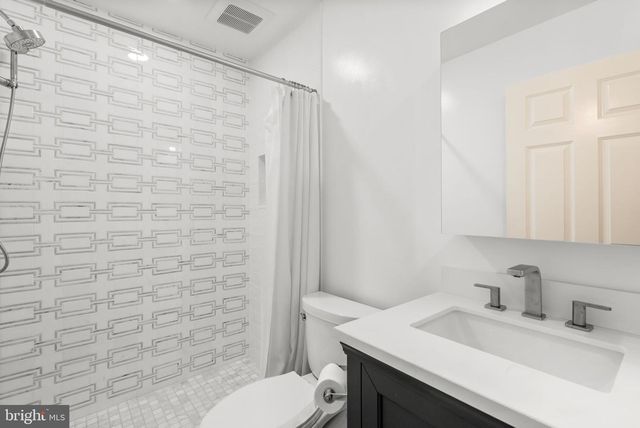 5602 GLOSTER RD, Bethesda, MD 20816