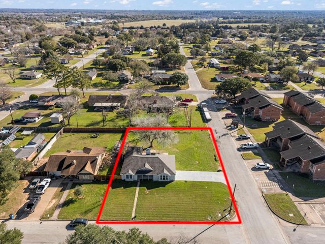 1740 6th Street, Hempstead, TX 77445