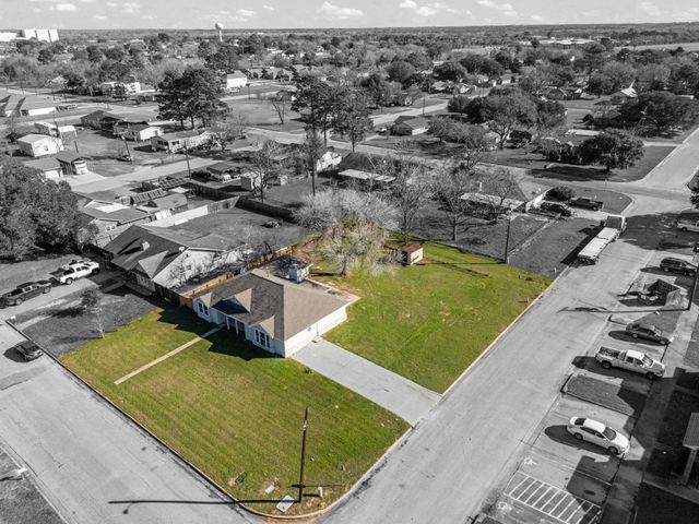 1740 6th Street, Hempstead, TX 77445