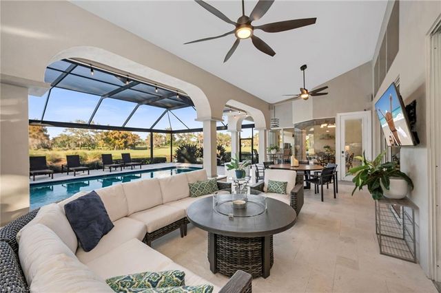 2041 Prince DR, Naples, FL 34110