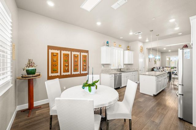 5628 Whisper Wind Way, Roseville, CA 95747