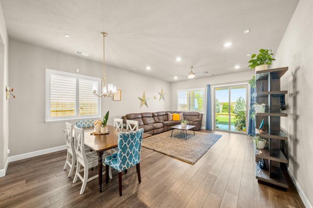 5628 Whisper Wind Way, Roseville, CA 95747