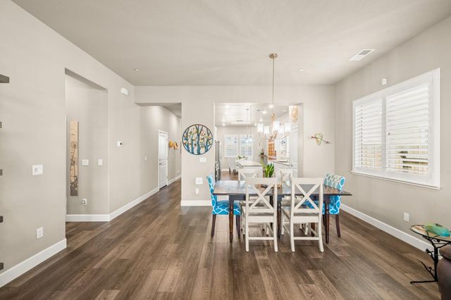 5628 Whisper Wind Way, Roseville, CA 95747
