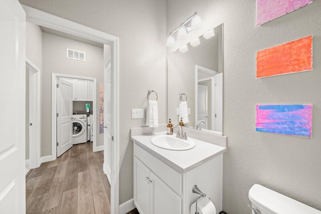 5628 Whisper Wind Way, Roseville, CA 95747