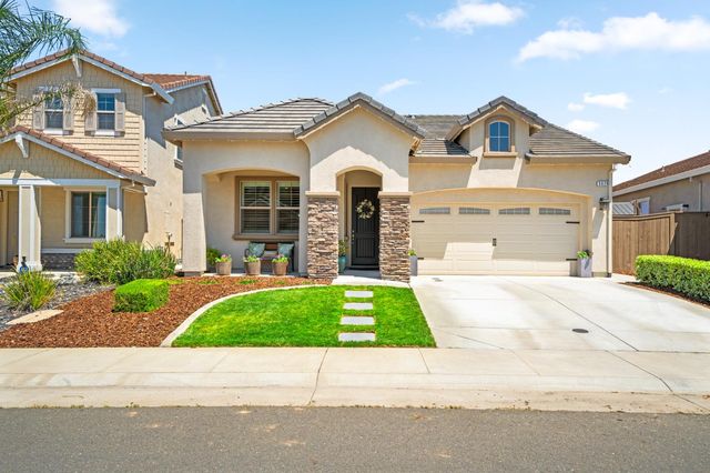 5628 Whisper Wind Way, Roseville, CA 95747