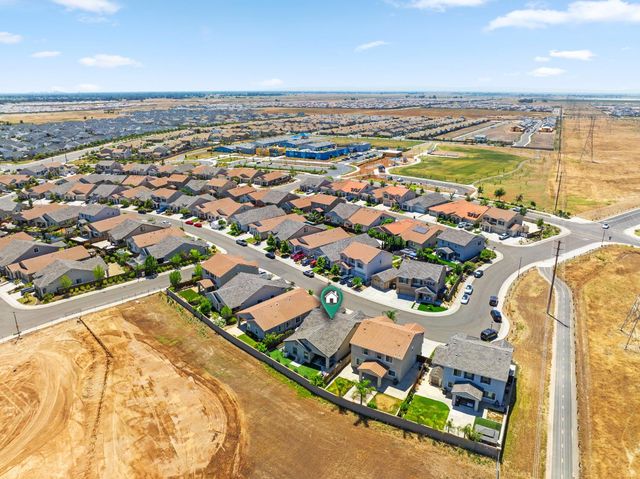 5628 Whisper Wind Way, Roseville, CA 95747