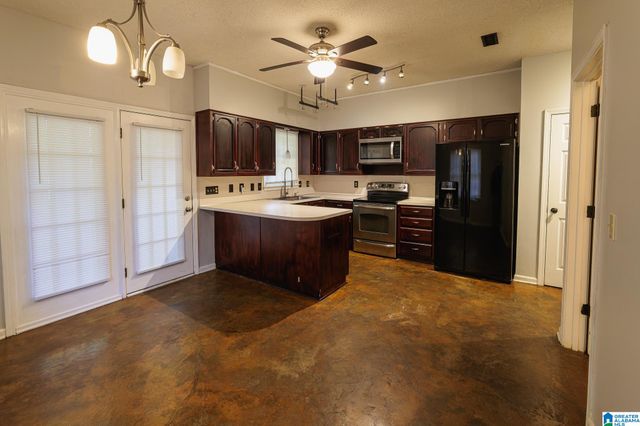 2705 WELLINGTON CIRCLE, Pelham, AL 35124