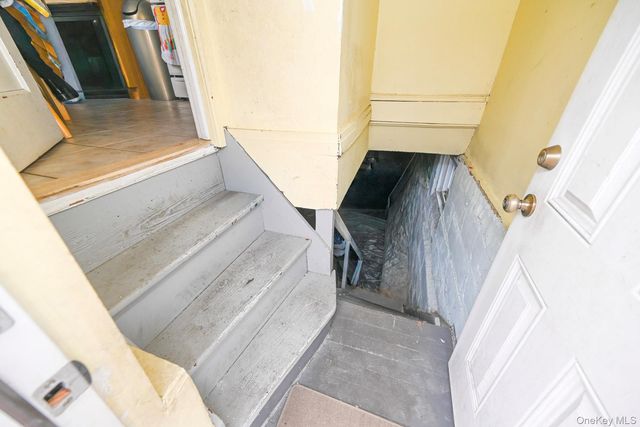 7025 71st Place, Glendale, NY 11385