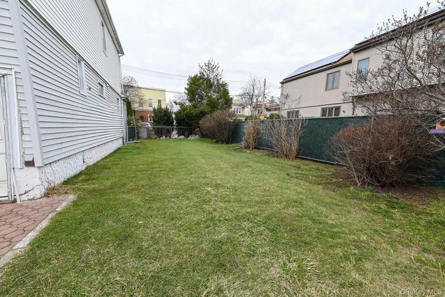 7025 71st Place, Glendale, NY 11385