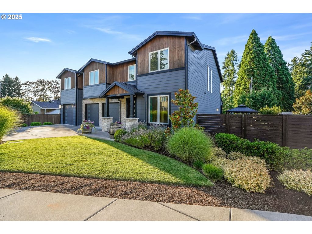 13585 Sw WHITWORTH Ct, Beaverton, OR 97005
