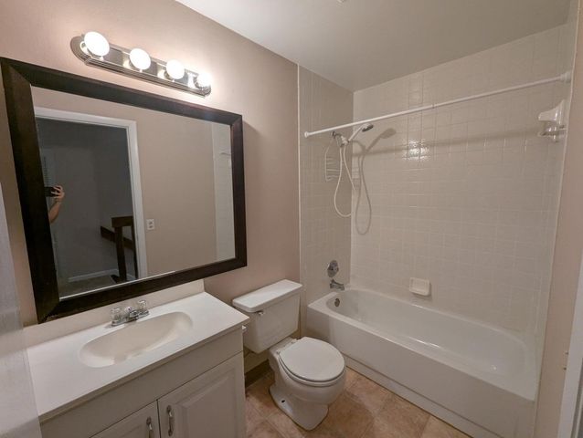 5112 Society Place W D, West Palm Beach, FL 33415