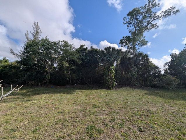 5112 Society Place W D, West Palm Beach, FL 33415