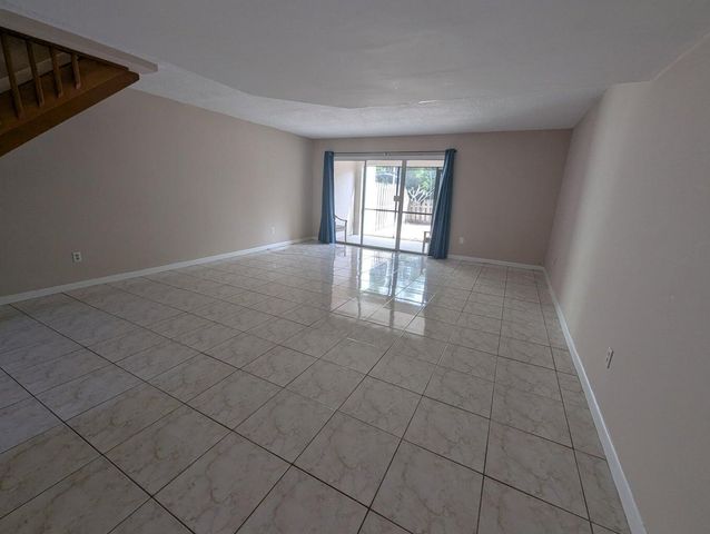 5112 Society Place W D, West Palm Beach, FL 33415