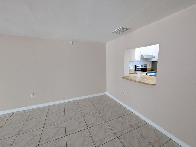 5112 Society Place W D, West Palm Beach, FL 33415