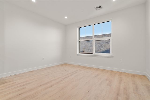 1151 Walnut 405, Newton, MA 02461