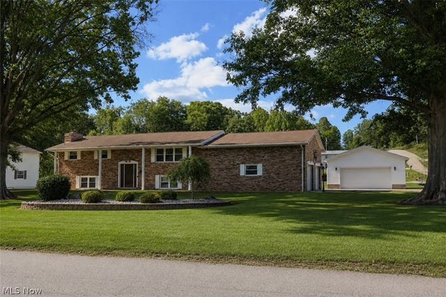 550 Emmaus Road, Belpre, OH 45714