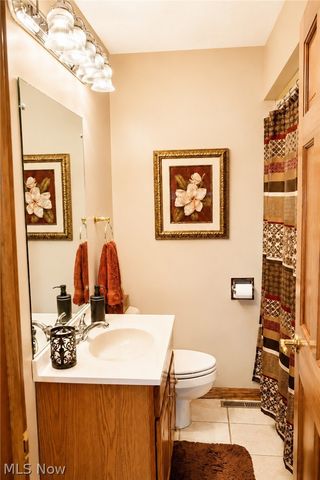 550 Emmaus Road, Belpre, OH 45714