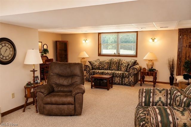 550 Emmaus Road, Belpre, OH 45714