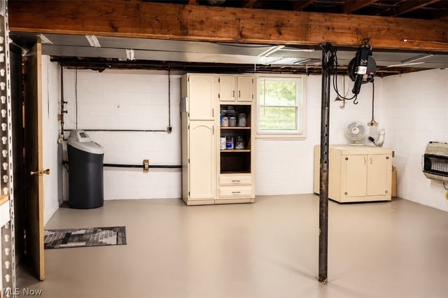 550 Emmaus Road, Belpre, OH 45714