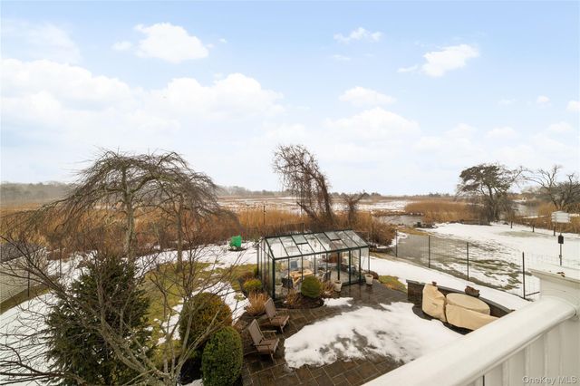 243 S Dunton Avenue, East Patchogue, NY 11772