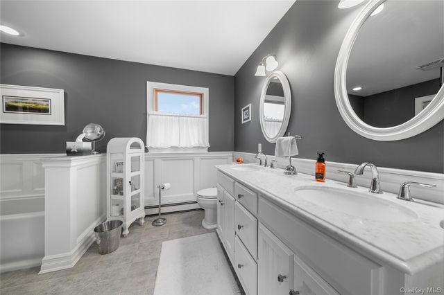 243 S Dunton Avenue, East Patchogue, NY 11772