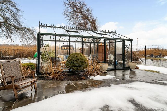 243 S Dunton Avenue, East Patchogue, NY 11772