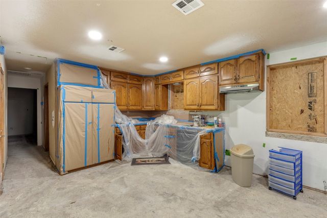 3505 N Bryant Avenue, Edmond, OK 73034