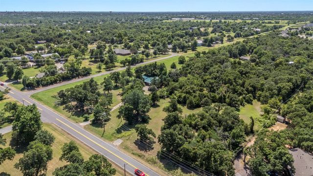 3505 N Bryant Avenue, Edmond, OK 73034