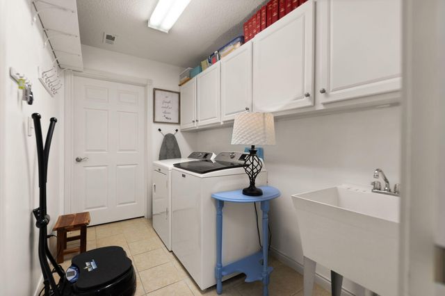 371 Chateau Place, Bronston, KY 42518