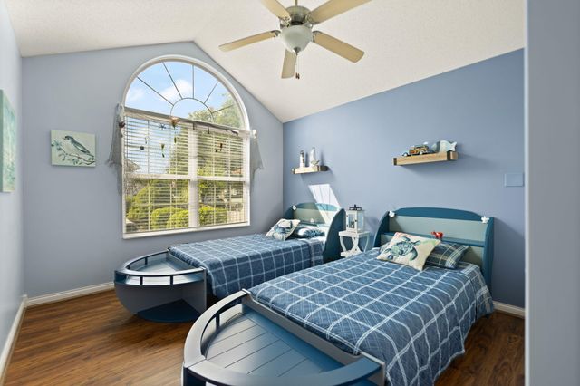 371 Chateau Place, Bronston, KY 42518