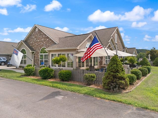 371 Chateau Place, Bronston, KY 42518