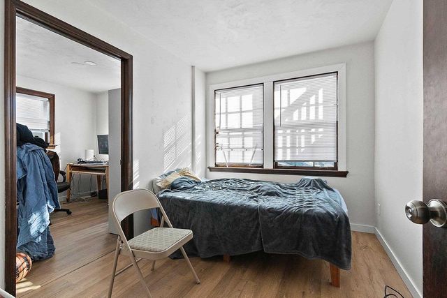 325 S JEFFERSON STREET, Green Bay, WI 54301